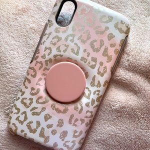 iPhone XR Otterbox leopard print popsocket